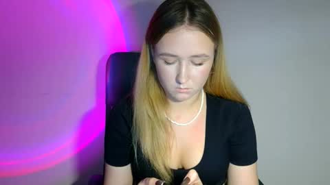 Lulu Baby18 online show from October 31, 2:21 pm