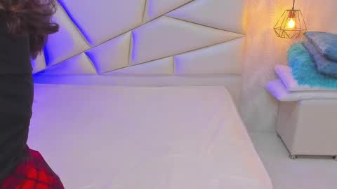 lulu online show from March 8, 7:18 pm