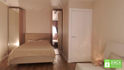 Lulu online show from September 14, 5:55 pm