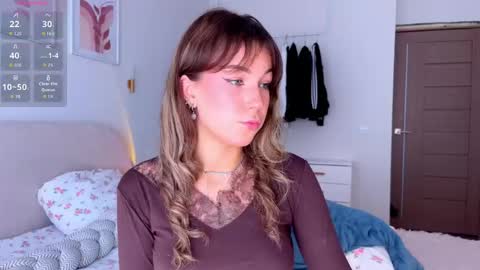 lulu berry online show from June 5, 2:26 am