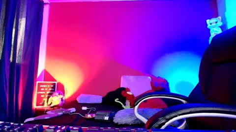 LuluBigTitts online show from March 1, 4:18 pm