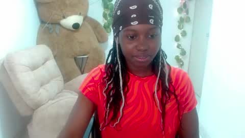 luna253951 online show from June 3, 1:23 pm