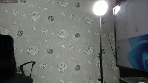 Luna Eva online show from February 5, 3:59 pm