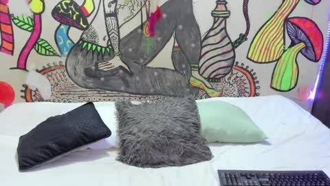 luna_gc online show from December 28, 5:14 pm