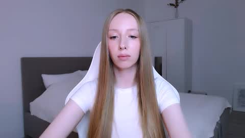 Luna online show from December 1, 10:01 pm