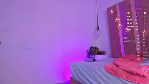 luna_kassiel online show from February 24, 3:10 pm