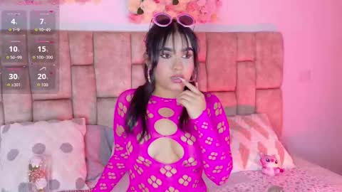   online show from September 11, 10:43 pm