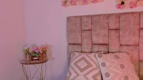   online show from September 18, 11:36 pm