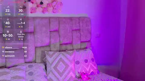   online show from September 14, 11:02 pm