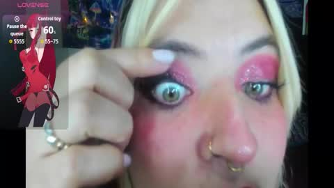 MISS LUNA  online show from December 1, 6:21 pm