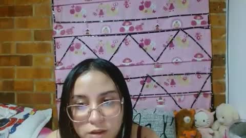 luna_vixxen online show from February 15, 7:51 am