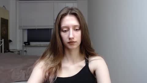 L U N A  online show from January 19, 6:31 am