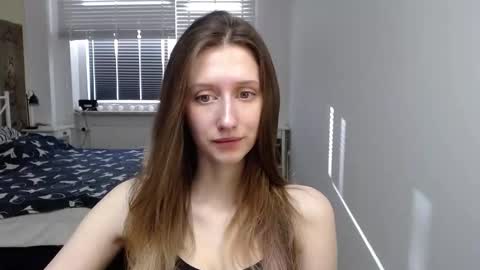 L U N A  online show from March 4, 6:42 am