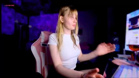 Britney online show from June 20, 8:23 pm