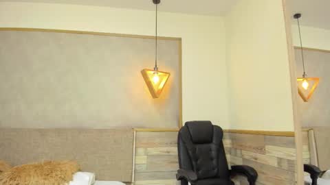 LUNA  online show from November 22, 3:26 pm