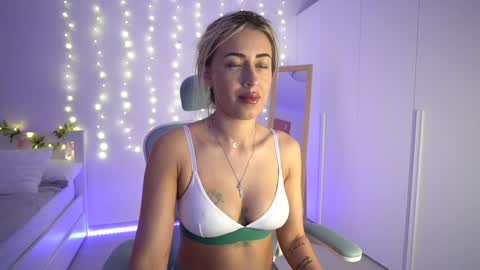 Laura online show from December 6, 4:58 am