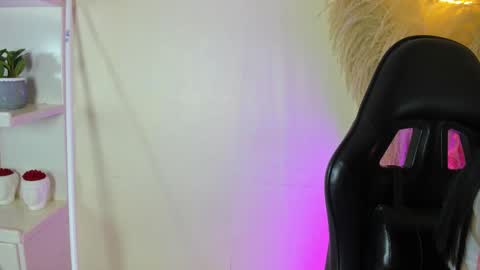 Luna  online show from November 14, 11:16 pm