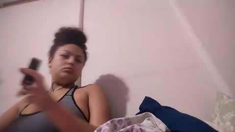 lunalove1325 online show from September 20, 11:58 pm