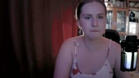 lunamystique_ online show from July 2, 5:02 am