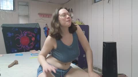 lunaquinn45 online show from January 31, 3:11 pm