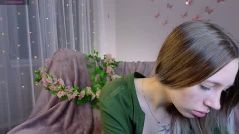 Kelly online show from April 4, 5:23 pm