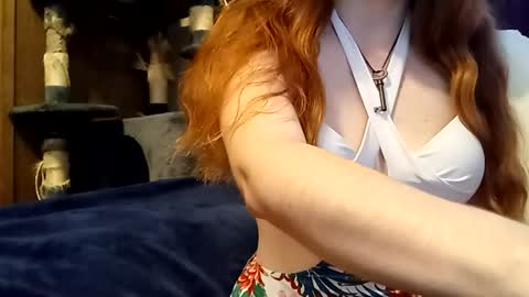 lunathepoet online show from June 18, 8:25 pm