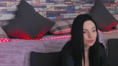 LunnaGray online show from October 8, 7:56 am