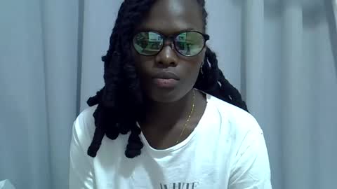 sweet girl online show from October 19, 10:23 pm