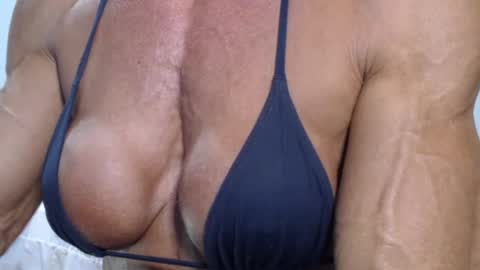 lusexyhot online show from July 8, 10:45 pm