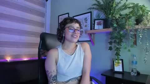 Luci   online show from May 7, 1:48 pm