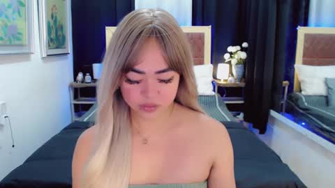 Trina online show from December 28, 2:11 am