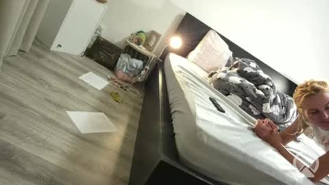 lustlnbalancevh online show from April 11, 9:29 pm