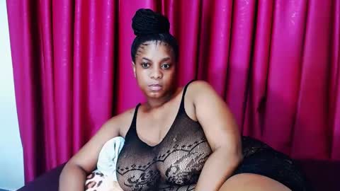 lustydesirex online show from December 18, 11:40 pm