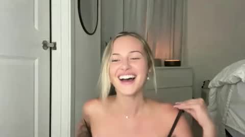 Aimee online show from September 23, 4:21 am