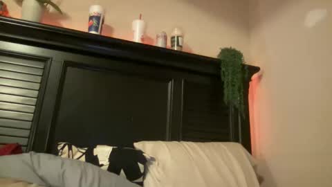 luvrxstarx online show from December 2, 3:30 am