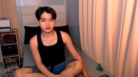 queen lux online show from March 2, 7:54 am