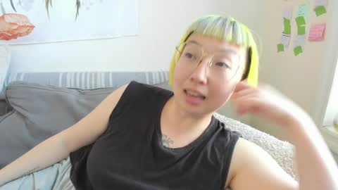 LuxGray online show from April 10, 6:58 pm