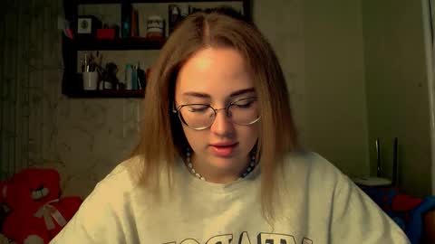 Katie online show from October 4, 4:00 pm