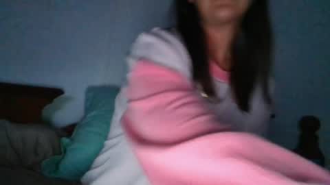 luxiesoles online show from July 7, 1:41 am