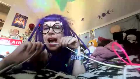 Lydia Treats online show from January 15, 8:37 pm