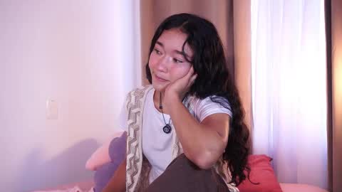 Lyhana Lee online show from March 21, 4:12 pm