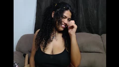 lylii_evans online show from October 16, 10:56 pm