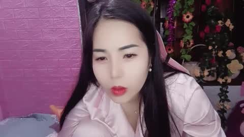 lyly_sweet97 online show from February 24, 1:19 pm