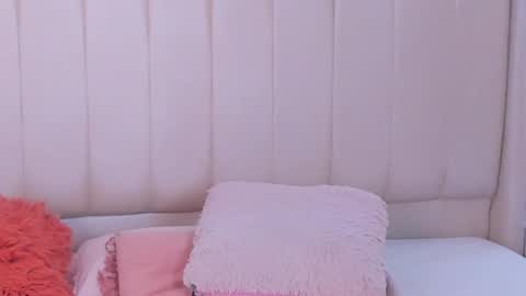 Lyn online show from November 1, 12:42 pm