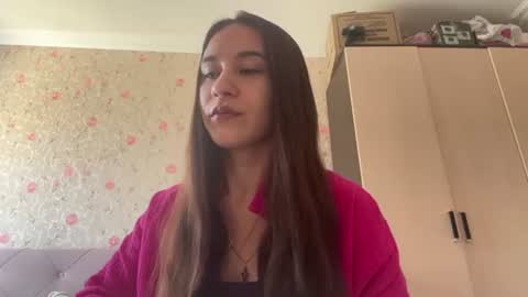 Lyndi online show from June 6, 7:14 am