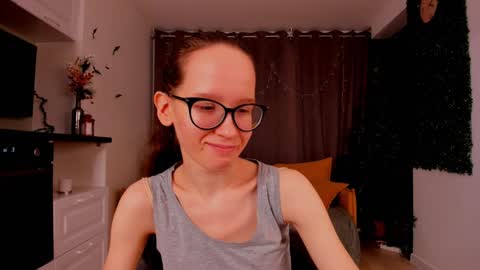 Sara online show from January 26, 4:30 pm