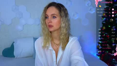 Lana online show from January 8, 3:54 am