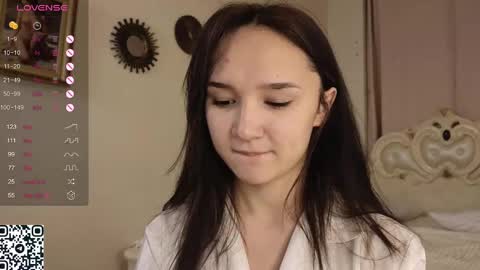 Lola online show from February 19, 6:10 pm