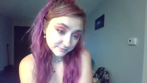 Lynn  online show from April 17, 11:51 pm