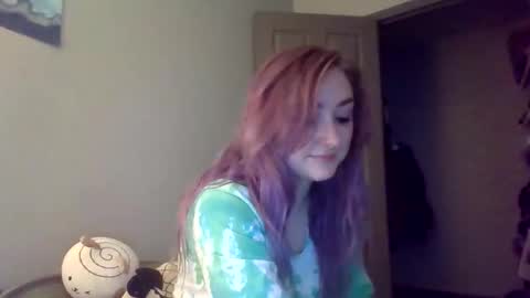 Lynn  online show from March 8, 11:08 pm